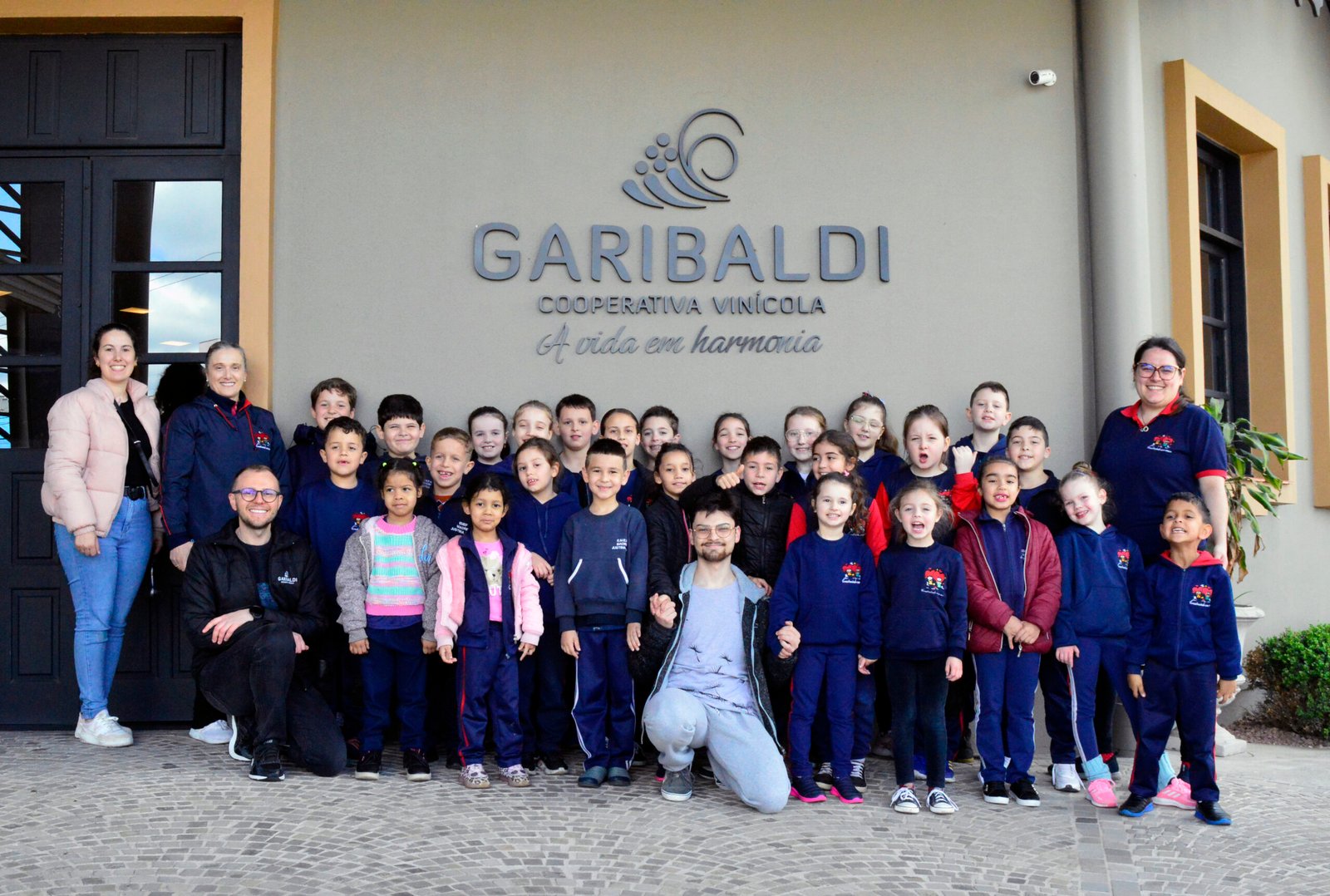 Legenda: Cooperativa Vinícola Garibaldi recebeu alunos em passeio repleto de informações